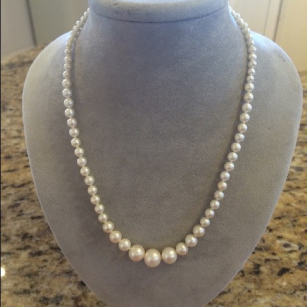 Vintage Art Deco Graduated Pearl Necklace